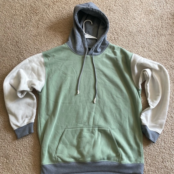 Vivre La Vie Tops - Vivre La Vie Women’s Multicolor Hoodie Size L
